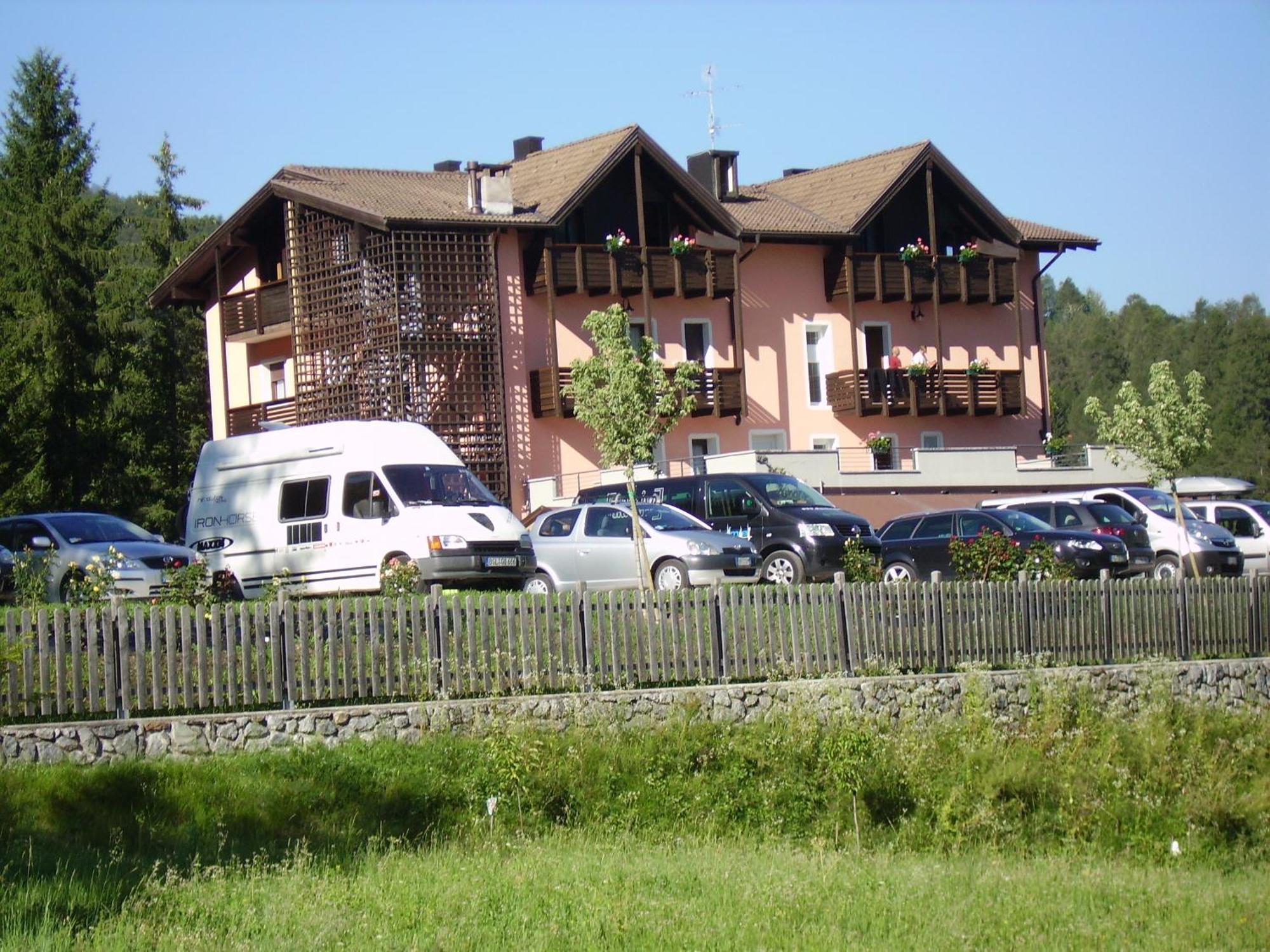 Park Hotel Bellevue Dimaro Eksteriør bilde